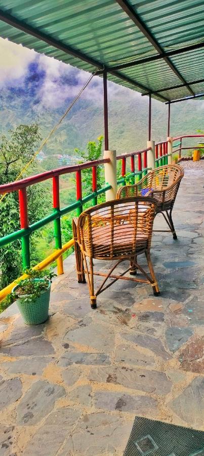 Airy Madhouse Hotel Mussoorie Buitenkant foto