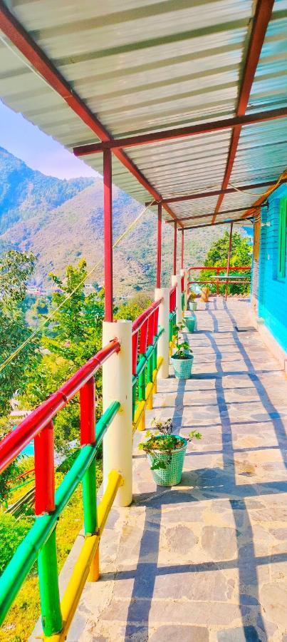 Airy Madhouse Hotel Mussoorie Buitenkant foto